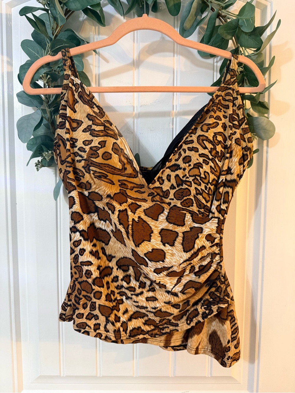 💫4/$25 • Bikini Bay Animal Print V-neck Swim Tankini